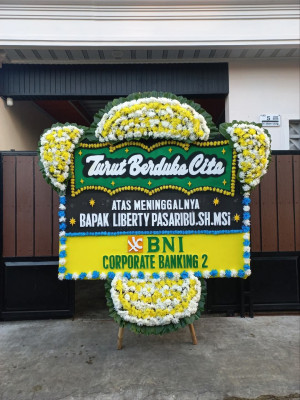 Papan Bunga Duka di Bandar Pasir Mandoge