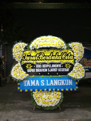 Papan Bunga Duka di Bandar Pasir Mandoge